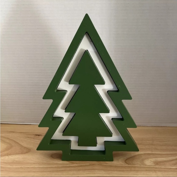 3 Dimensional Holiday Time Christmas Tree Tabletop Decor Green White NIP - Picture 5 of 10
